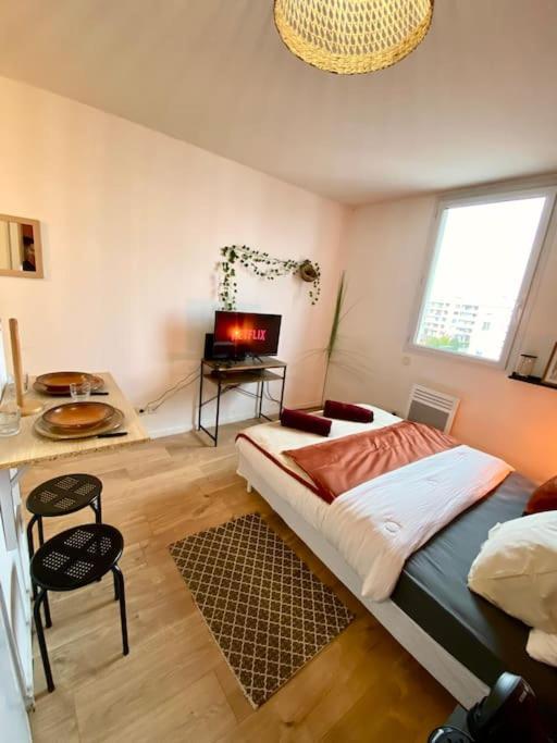 Splendide Studio Moderne - Proche Centre - Laverie Nîmes Eksteriør billede