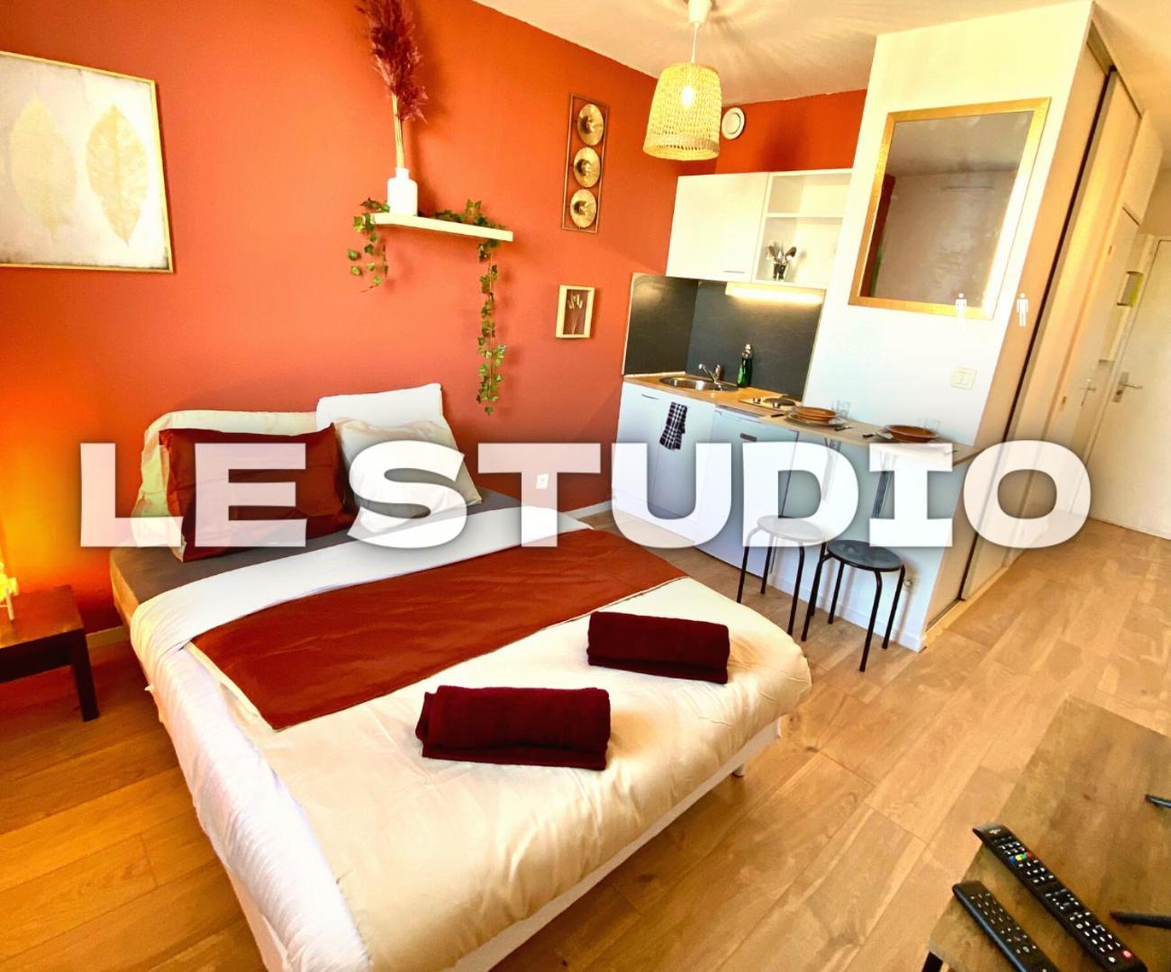 Splendide Studio Moderne - Proche Centre - Laverie Nîmes Eksteriør billede